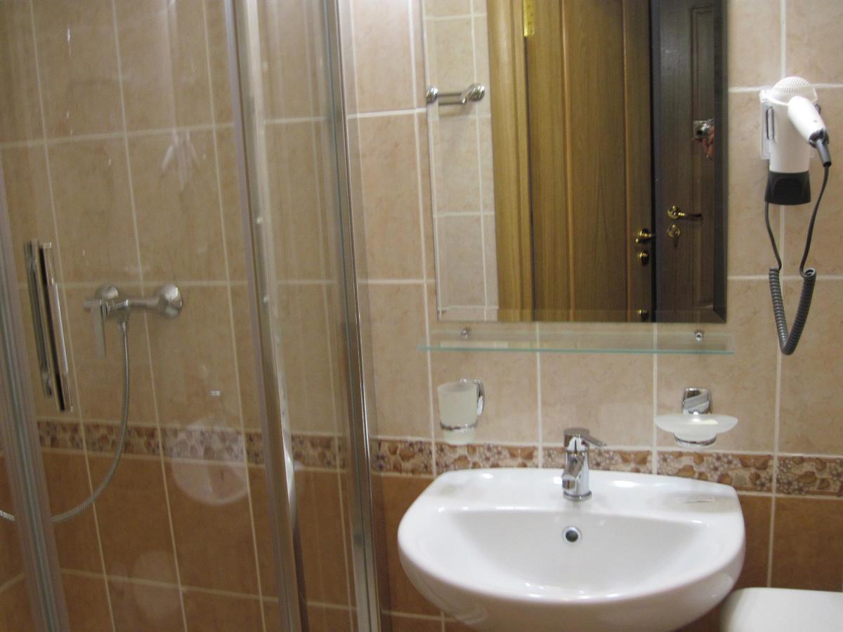 Hotel Mosty Masty Extérieur photo